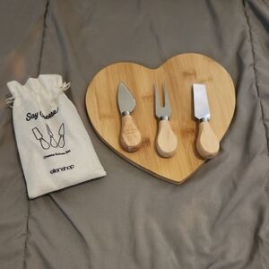 Ellen Degeneres Heart-Shaped Cheese Board Set with Natural Wood Handles